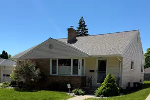 1024 Illinois St, Racine, WI 53405 - Photo 2