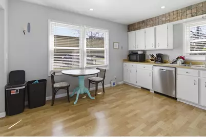 2675 N 113th St, Wauwatosa, WI 53226 - Photo 10
