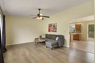 5117  58th St, Kenosha, WI 53144 - Photo 2
