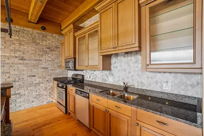 601 E Erie St #314, Milwaukee, WI 53202 - Photo 8