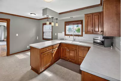 1935 E Howard Ave, Saint Francis, WI 53235 - Photo 12