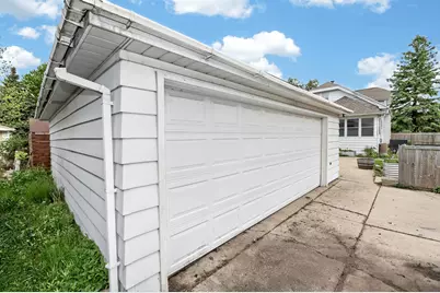 1935 E Howard Ave, Saint Francis, WI 53235 - Photo 38