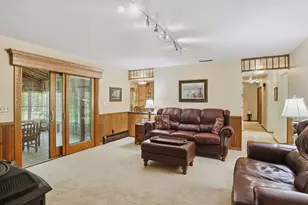 28511 Ray Dr, Racine, WI 53185 - Photo 12
