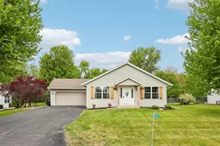 W5640 Babcock Rd, Sugar Creek, WI 53121 - Photo 2