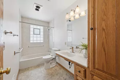 2508 W Halsey Ave, Milwaukee, WI 53221 - Photo 14