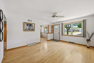 2508 W Halsey Ave, Milwaukee, WI 53221 - Photo 10