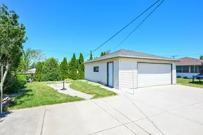 2508 W Halsey Ave, Milwaukee, WI 53221 - Photo 26