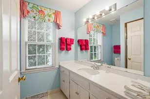 10240 N Westport Cir, Mequon, WI 53092 - Photo 22