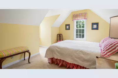 10240 N Westport Cir, Mequon, WI 53092 - Photo 28