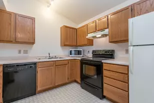 1825 E Racine Ave, Waukesha, WI 53186 - Photo 4