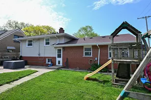 924 Montclair Dr, Racine, WI 53402 - Photo 18