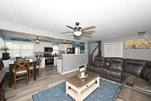 924 Montclair Dr, Racine, WI 53402 - Photo 4