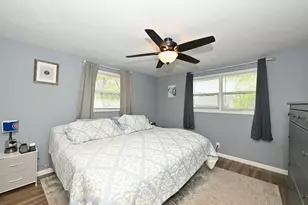 924 Montclair Dr, Racine, WI 53402 - Photo 12