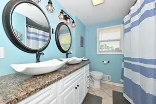 924 Montclair Dr, Racine, WI 53402 - Photo 16