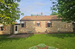 106 West Ct, Saint Nazianz, WI 54232 - Photo 12
