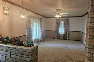 106 West Ct, Saint Nazianz, WI 54232 - Photo 4