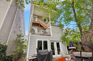 1159 E Kane Pl, Milwaukee, WI 53202 - Photo 28
