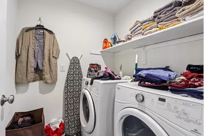 1159 E Kane Pl #1159A, Milwaukee, WI 53202 - Photo 24