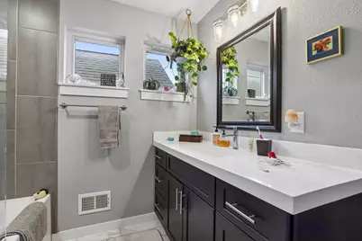 1159 E Kane Pl #1159A, Milwaukee, WI 53202 - Photo 20