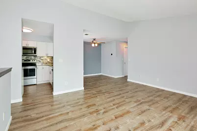 N110W17058  Ashbury Ln #3, Germantown, WI 53022 - Photo 4