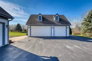 W284N4919 Roosevelts Quay, Merton, WI 53072 - Photo 4