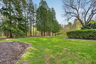125 W Glenview Ct, Mequon, WI 53092 - Photo 34
