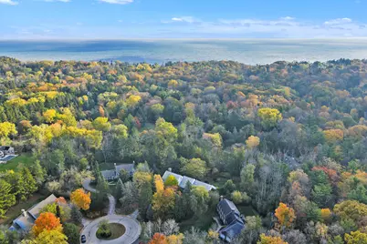 125 W Glenview Ct, Mequon, WI 53092 - Photo 38