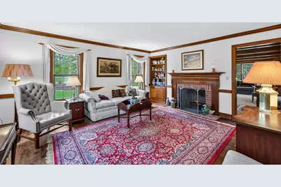 125 W Glenview Ct, Mequon, WI 53092 - Photo 6
