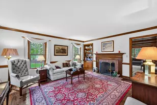 125 W Glenview Ct, Mequon, WI 53092 - Photo 6