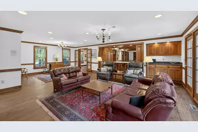 125 W Glenview Ct, Mequon, WI 53092 - Photo 16
