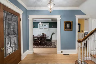 2312 E Linnwood Ave, Milwaukee, WI 53211 - Photo 2