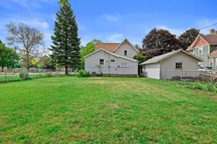220 E Walworth St, Elkhorn, WI 53121 - Photo 28
