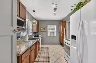 119 N 69th St, Milwaukee, WI 53213 - Photo 8