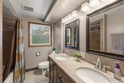 5922  Sycamore St, Greendale, WI 53129 - Photo 28