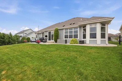 1460  Prairie Creek Blvd, Oconomowoc, WI 53066 - Photo 36