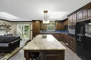 11016 N Lakeside Rd, Mequon, WI 53092 - Photo 2