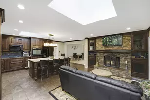 11016 N Lakeside Rd, Mequon, WI 53092 - Photo 6