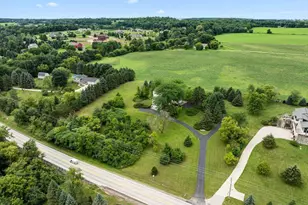 6043 State Hwy 144, West Bend, WI 53095 - Photo 4