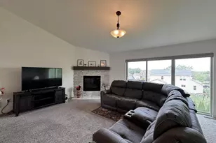 411 Rosewood Ct, Lake Mills, WI 53551 - Photo 10
