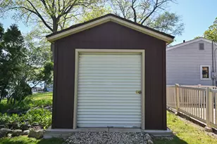 29221 Elm Island Dr, Racine, WI 53185 - Photo 38