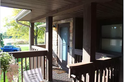 1323  Lauderdale Pl, Onalaska, WI 54650 - Photo 1