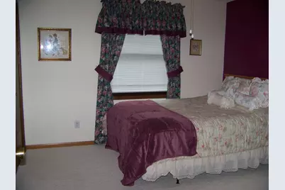 1323  Lauderdale Pl, Onalaska, WI 54650 - Photo 14