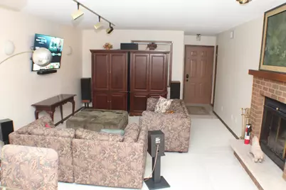 1323  Lauderdale Pl, Onalaska, WI 54650 - Photo 8