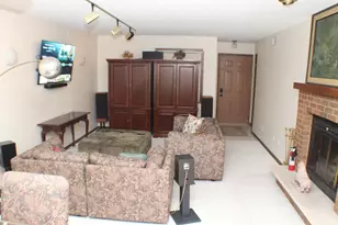 1323 Lauderdale Pl, Onalaska, WI 54650 - Photo 8