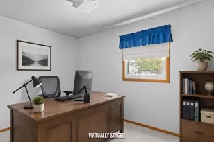 904 Glenview Dr, Manitowoc, WI 54220 - Photo 14