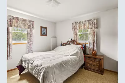 904  Glenview Dr, Manitowoc, WI 54220 - Photo 12