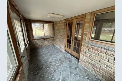 N48W15032 W Lisbon Rd, Menomonee Falls, WI 53051 - Photo 12