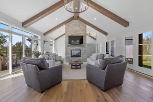 W4464 Lakeview Gln Dr, Lake Geneva, WI 53147 - Photo 6
