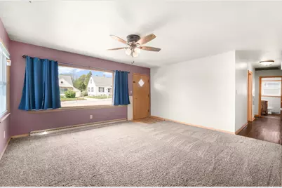 311  Washington Ave, Fredonia, WI 53021 - Photo 2