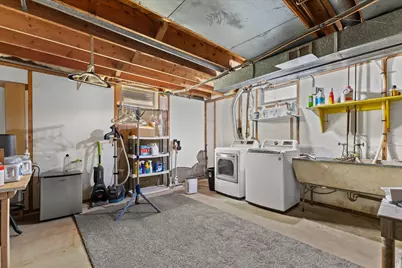 W215N10367  Laurel Ct, Germantown, WI 53017 - Photo 30